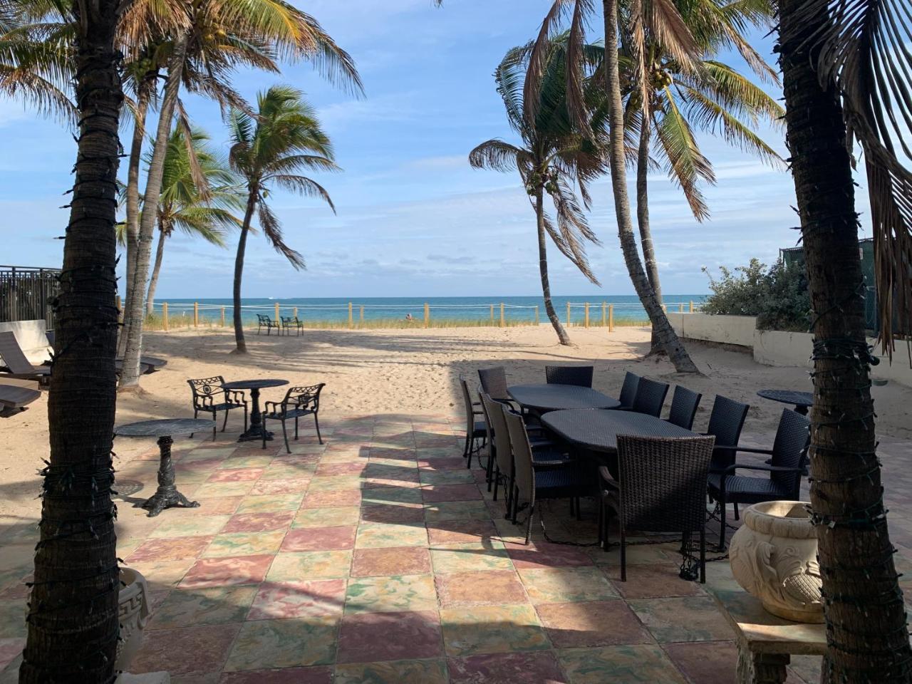 Courtyard Villa Hotel Lauderdale-by-the-Sea Exterior photo
